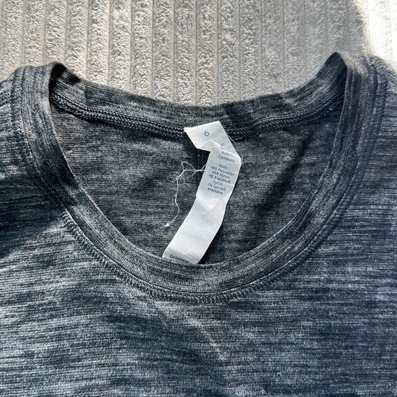 Lululemon Tank - Picture 2 of 5